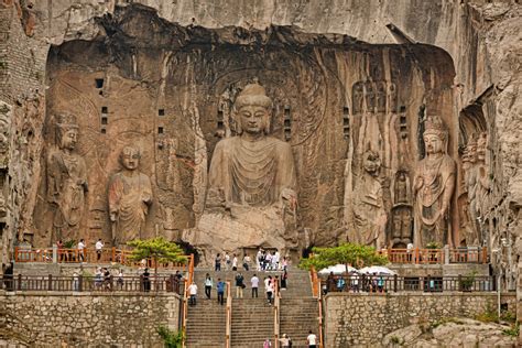  Longshan Grottoes: Ancient Buddhist Wonders Await Your Exploration!