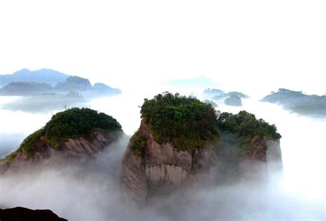 Mount Wuyi, Majestic Peaks and Breathtaking Views!