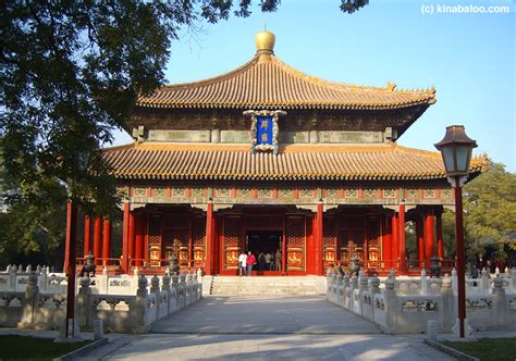 The Ancient Confucian Temple: A Historical Haven for Scholars and Curious Travelers!