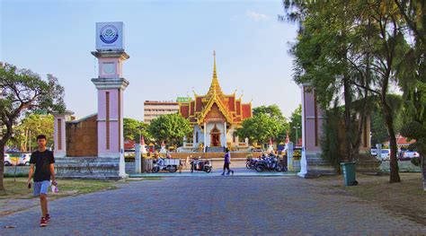 Ubon Ratchathani National Museum: Unlocking the Ancient Mysteries of Isaan!